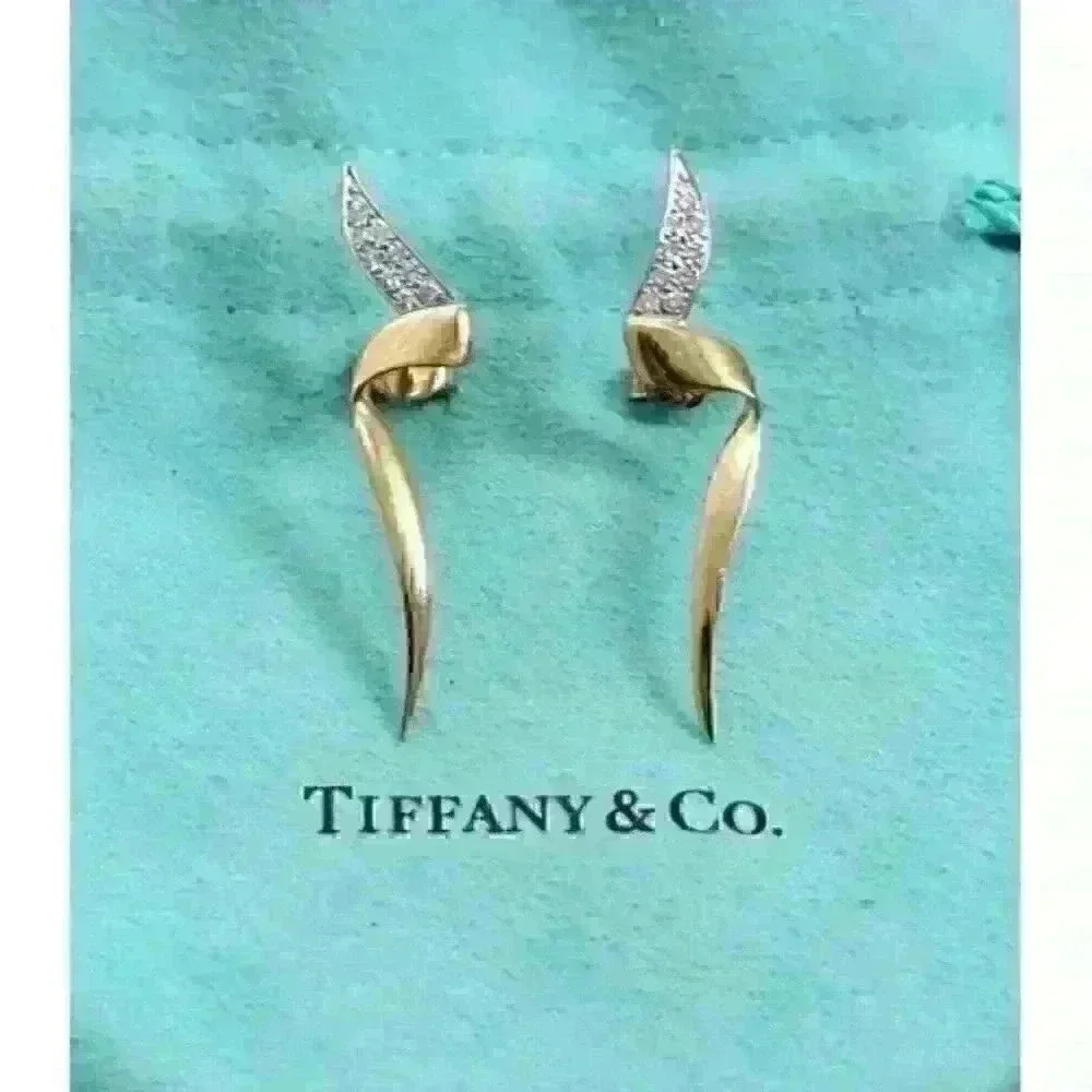 Tiffany & Co Paloma Picasso 18kt Gold Vintage Chrysalis Diamond Earrings - Picture 2 of 12